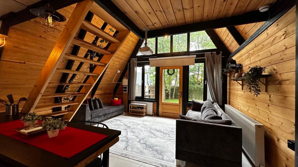 Pentalow Cabin