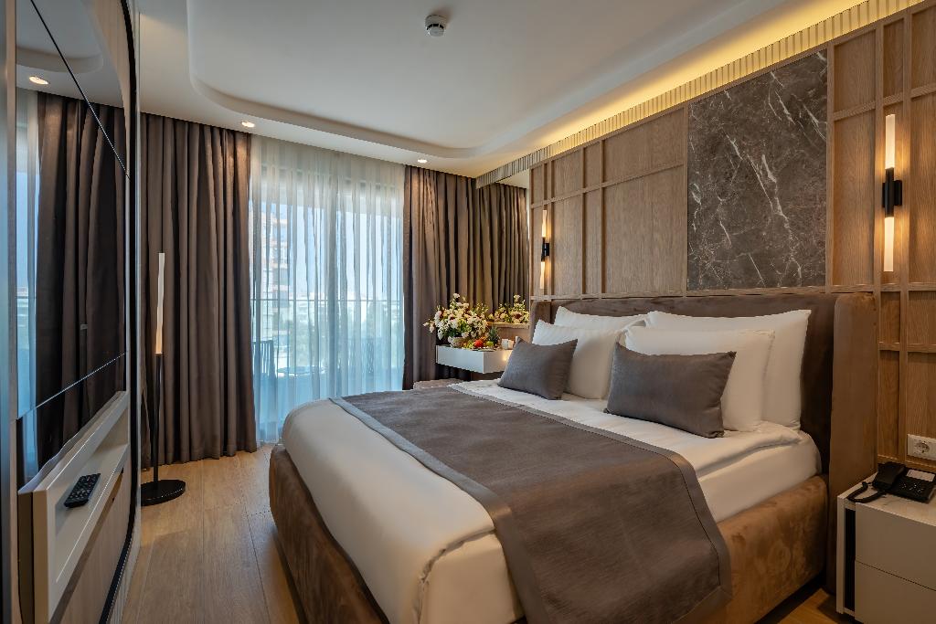 Awen Lara Hotel