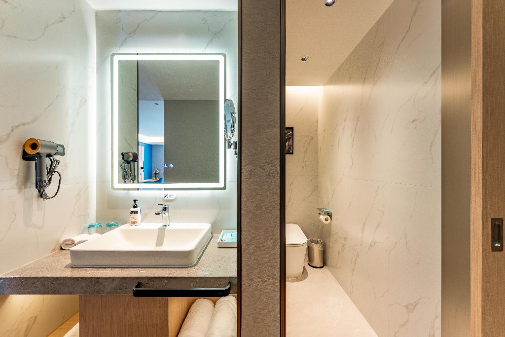 Holiday Inn Express Nanjing Riverside