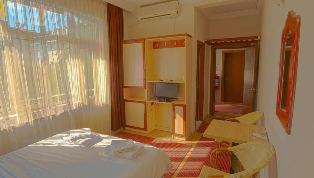 Leman Akçay Otel