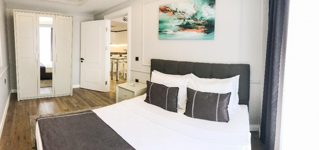 Myway Deluxe Hotel