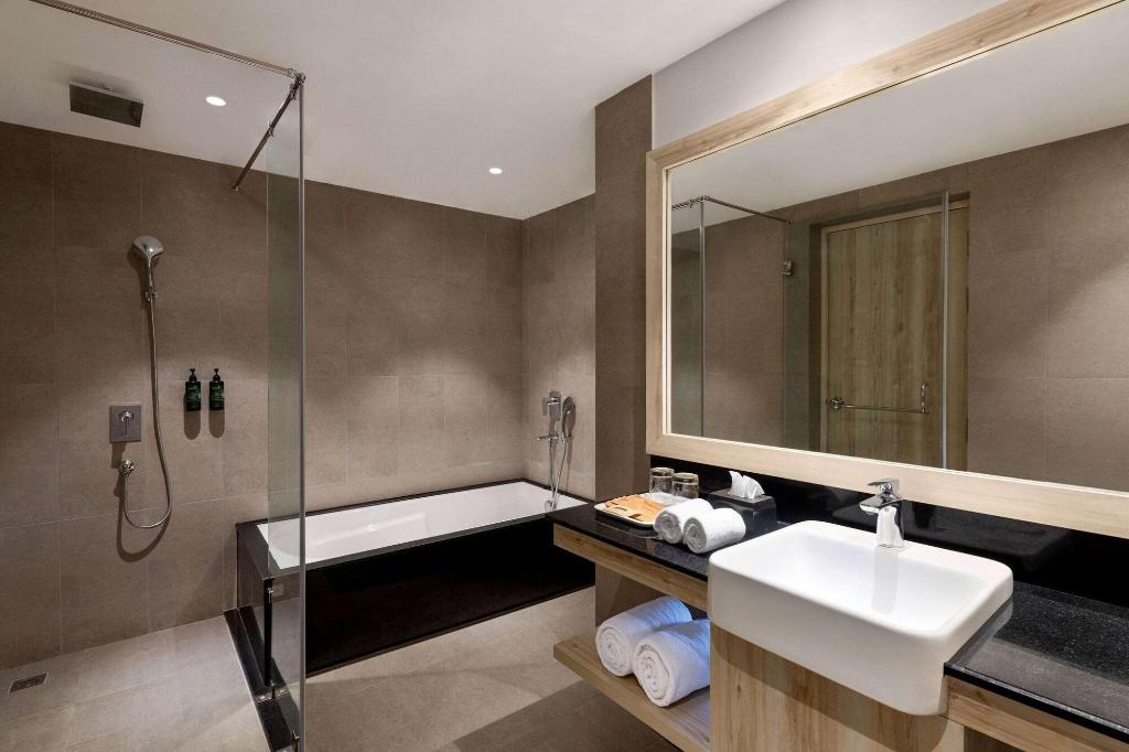 Ramada By Wyndham Goa Arpora
