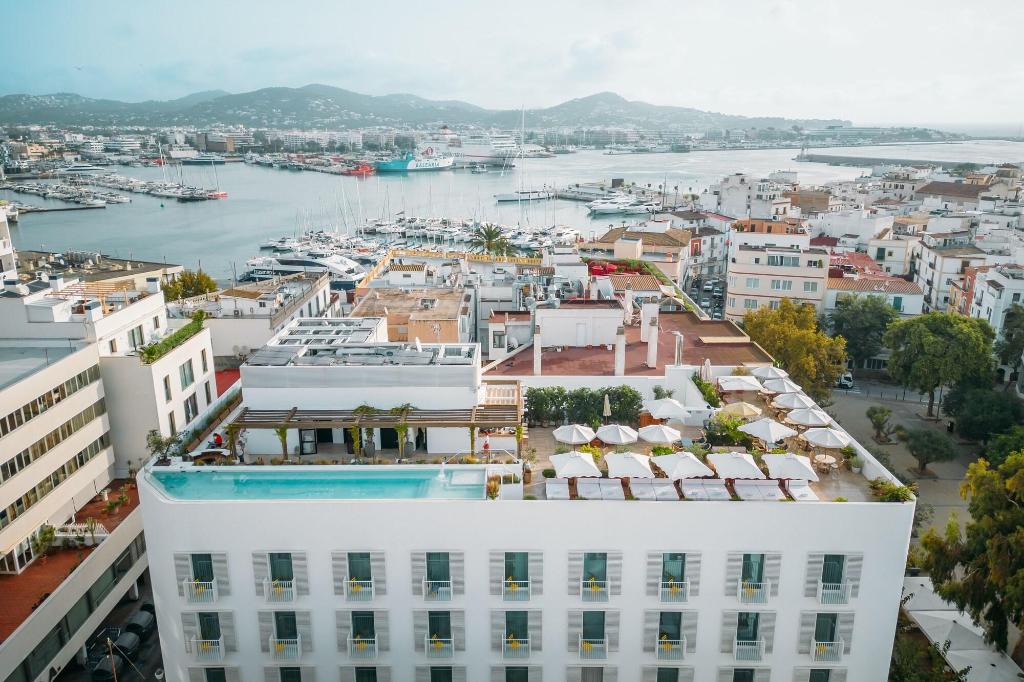 Imagem da galeria de The Standard, Ibiza