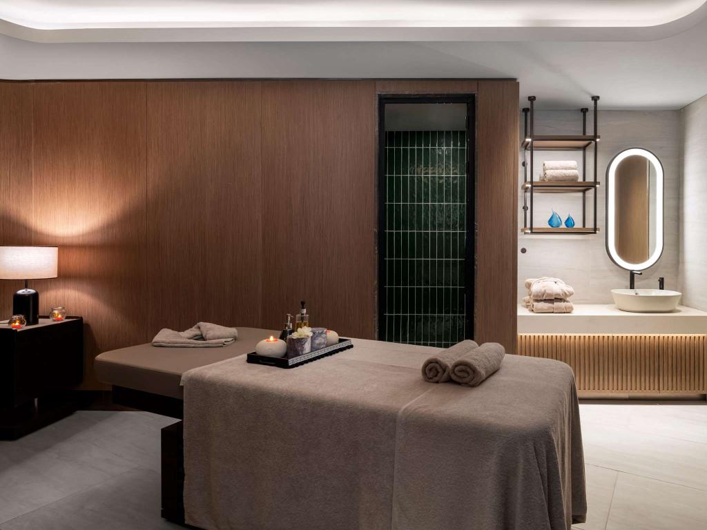 Hotel Mövenpick Living Istanbul Saklivadi, Türkei, Istanbul. Großes 2