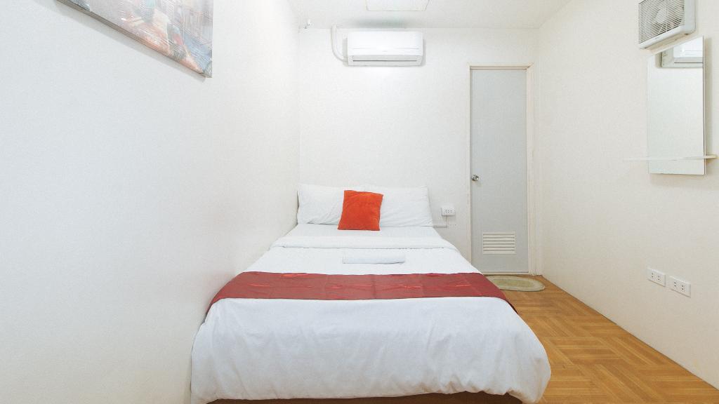 Nearest Hostel Pasay City By Reddoorz