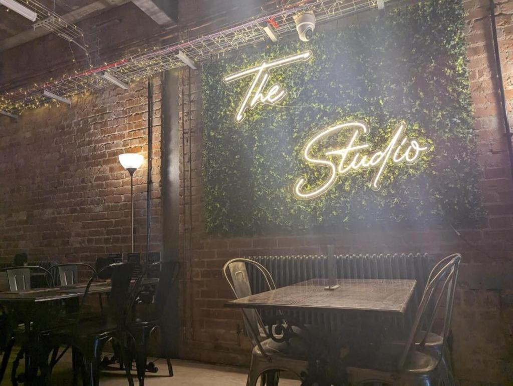 The Studio - Restaurant