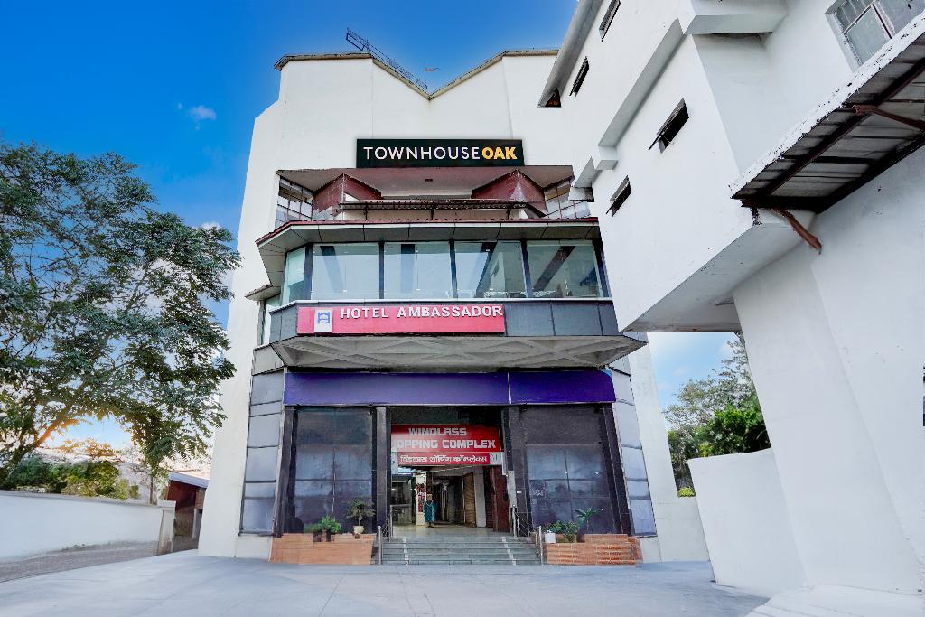 Super Townhouse OAK Clock Tower Rajpur Road, Dehradun