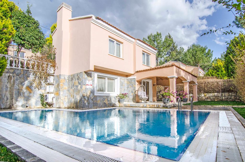 Pine Club Apart Hotel