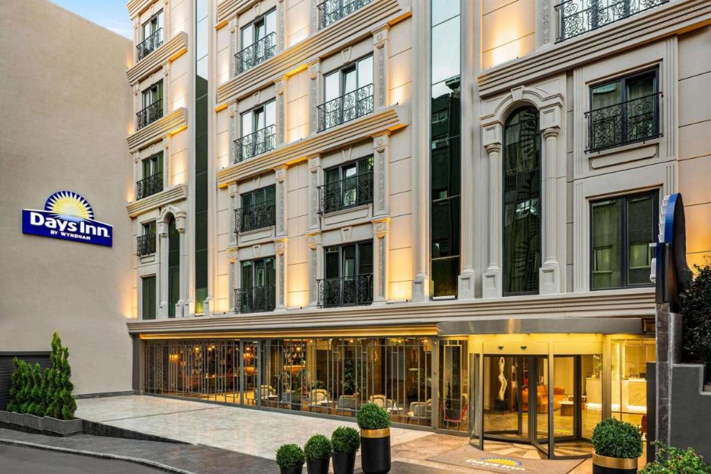 Days Inn By Wyndham Istanbul Bomonti