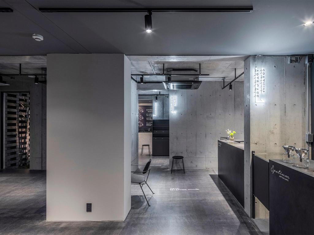 Spatiumginza Pony