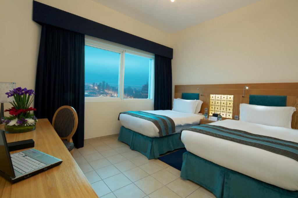 hotel-thumb