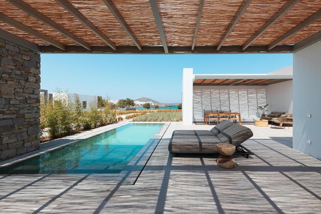 Cove Paros