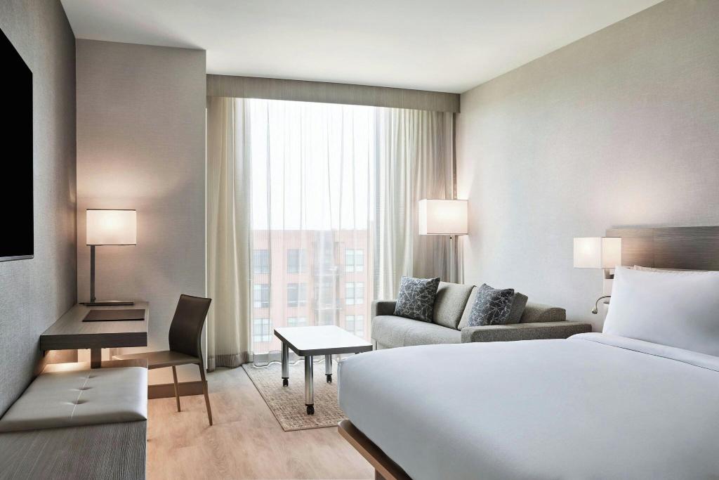 Ac Hotel By Marriott St Louis Chesterfield