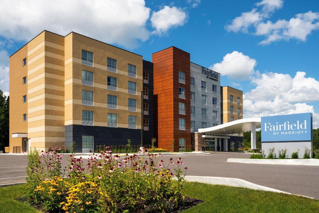 Fairfield Inn Suites By Marriott North Bay