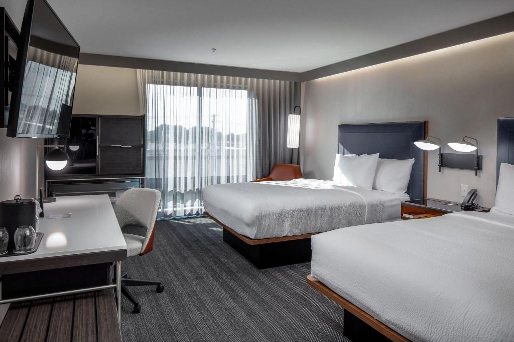 Courtyard By Marriott Conway