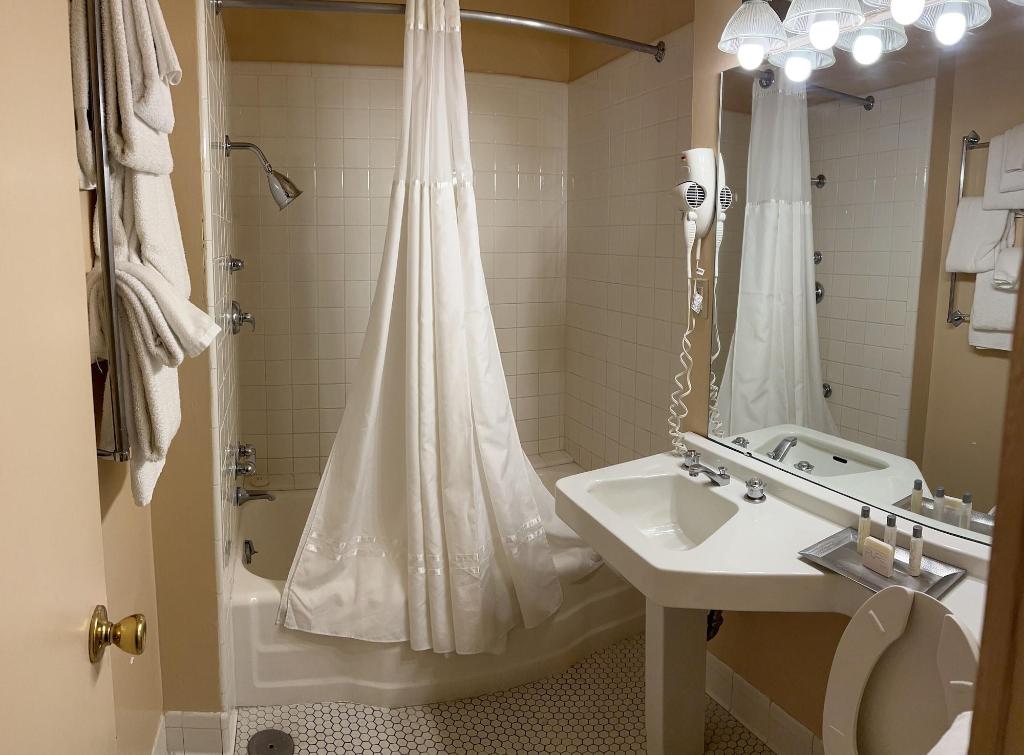 Arlington Resort Hotel And Spa