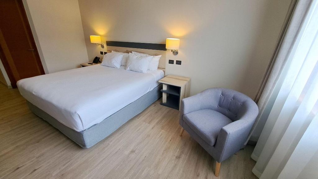 Hotel Diego De Almagro Castro