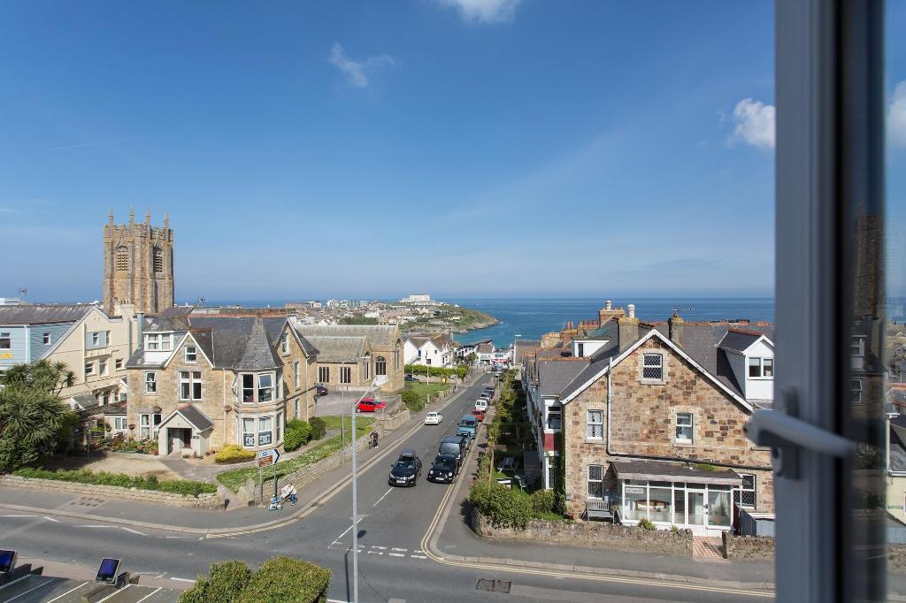 The Glendeveor