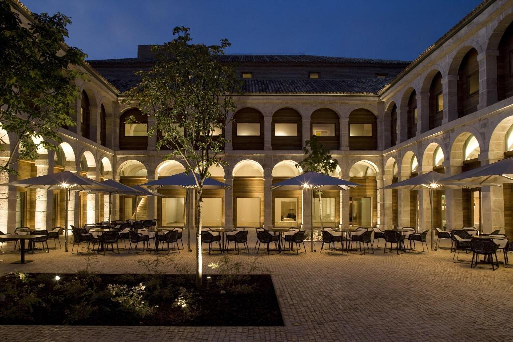 Parador de Alcala de Henares photo 2