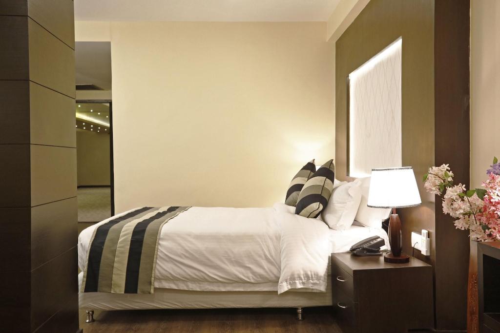 United Business Hotel