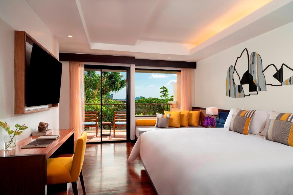 hotel-thumb