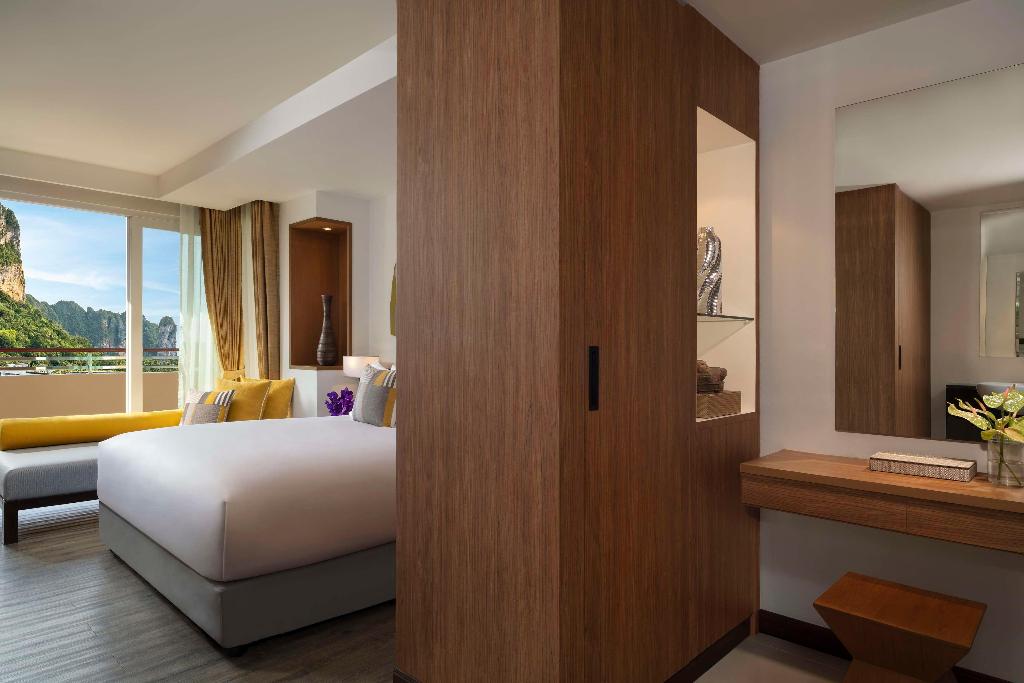 hotel-thumb