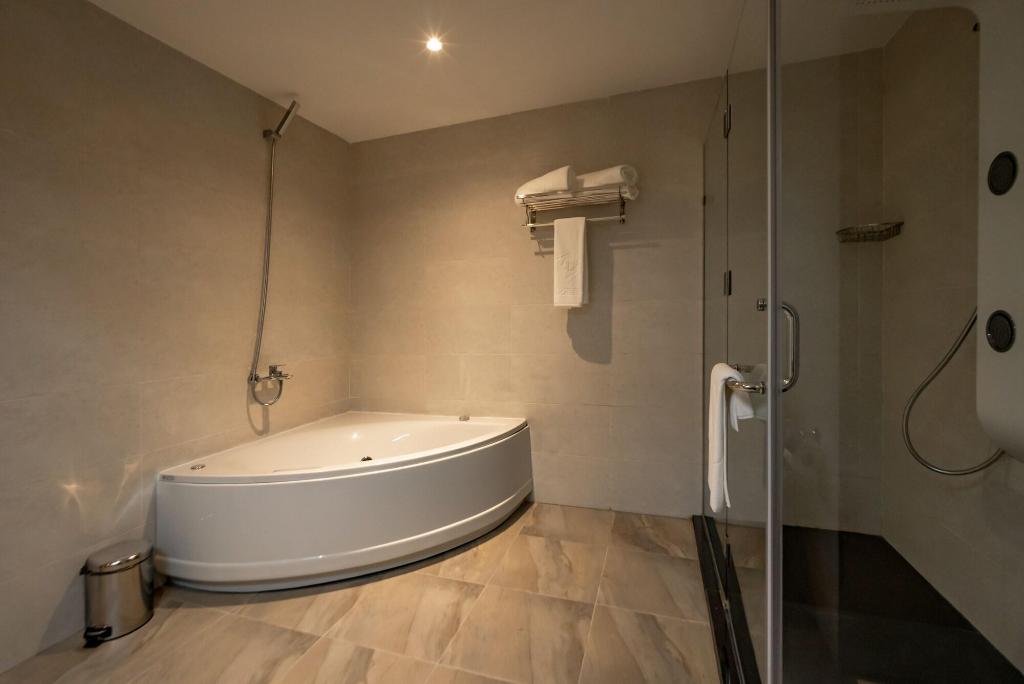 Ad Hotel Pont D Hydra