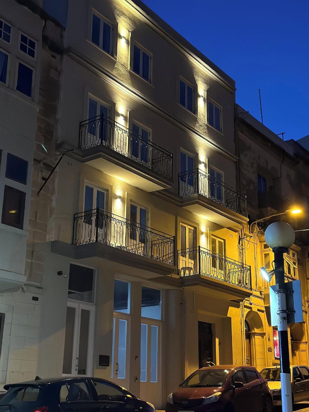 The Central Guesthouse — property photo 1