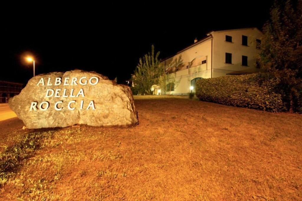 Albergo Della Roccia