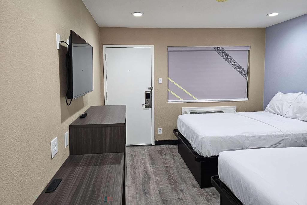 Super 8 By Wyndham Big Spring