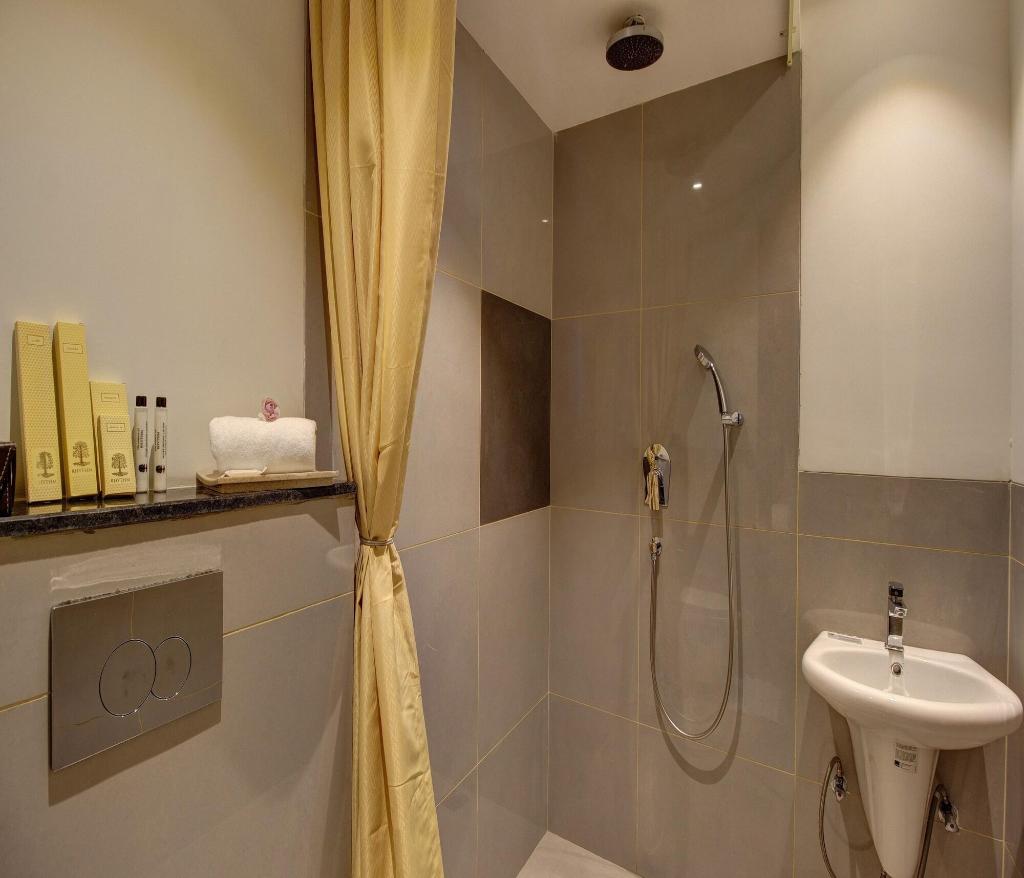 Rhythm Gurugram - Hotel & Suites
