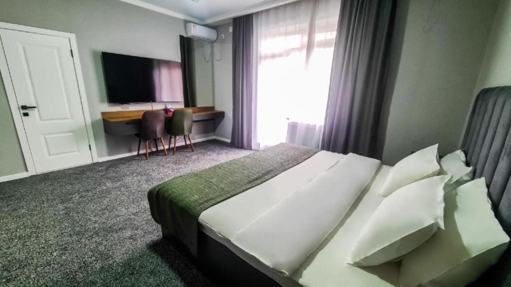 Dosman Hotel