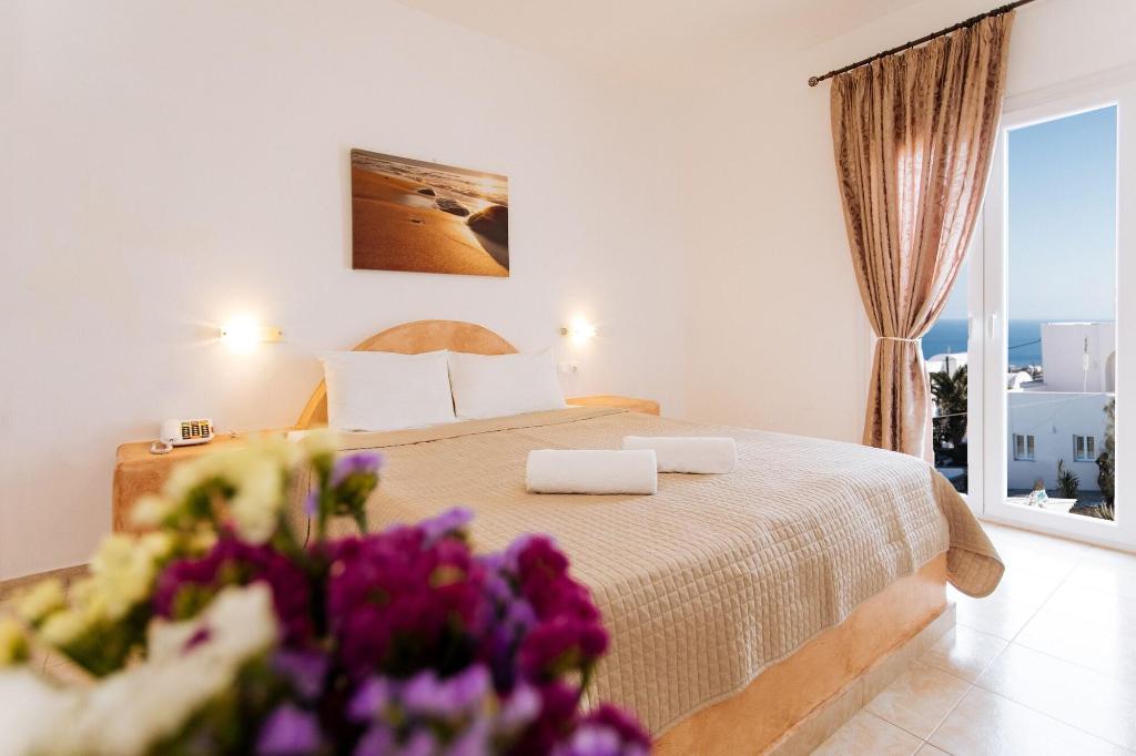 Nikos Hotel