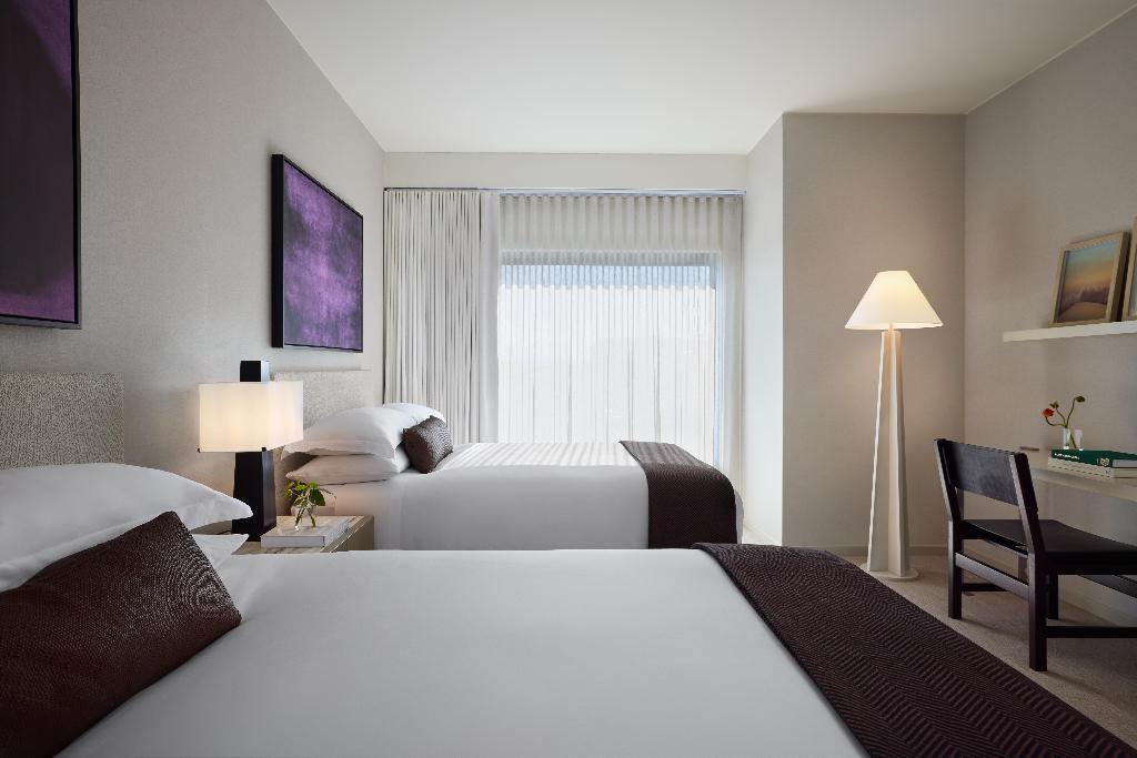 Kimpton Claret Hotel