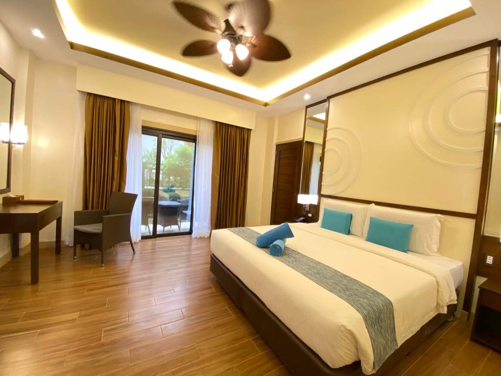 Parklane Bohol Resort And Spa