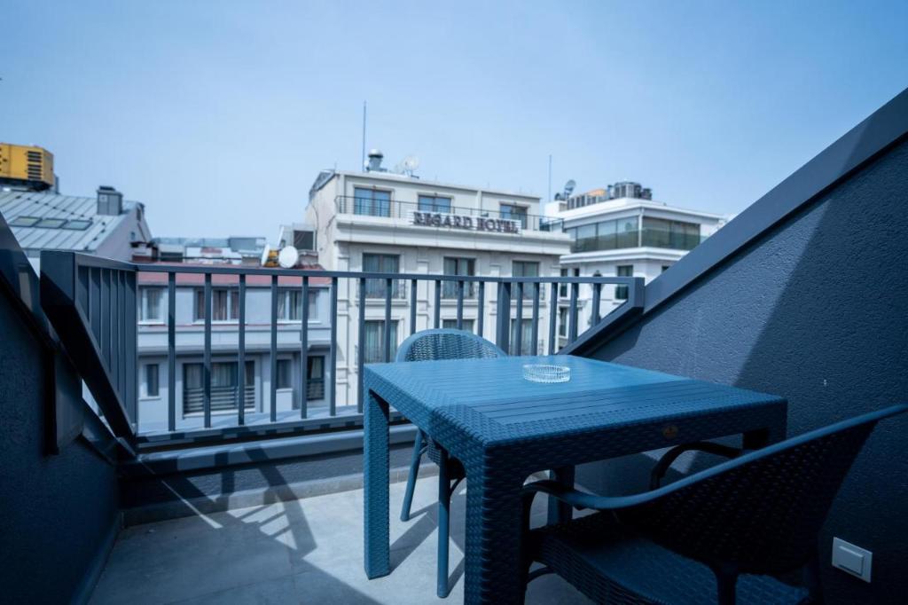 Bird Nest Suites