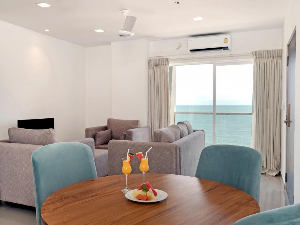 Corundum Breeze Negombo