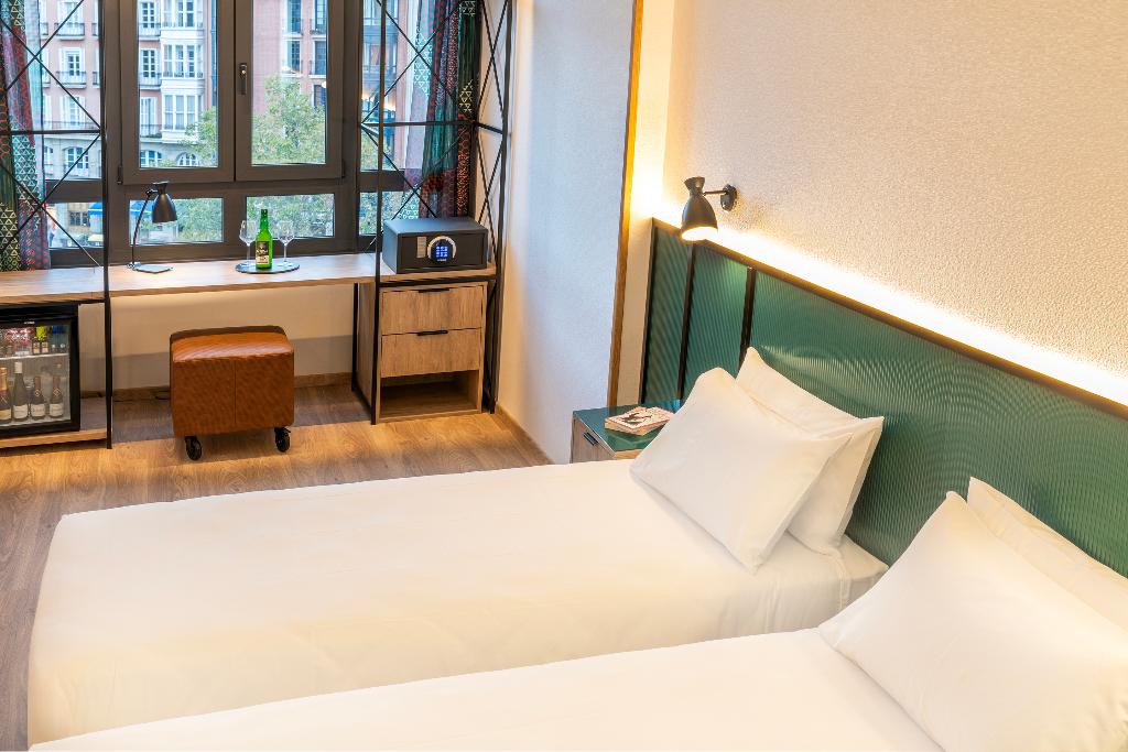 hotel-thumb