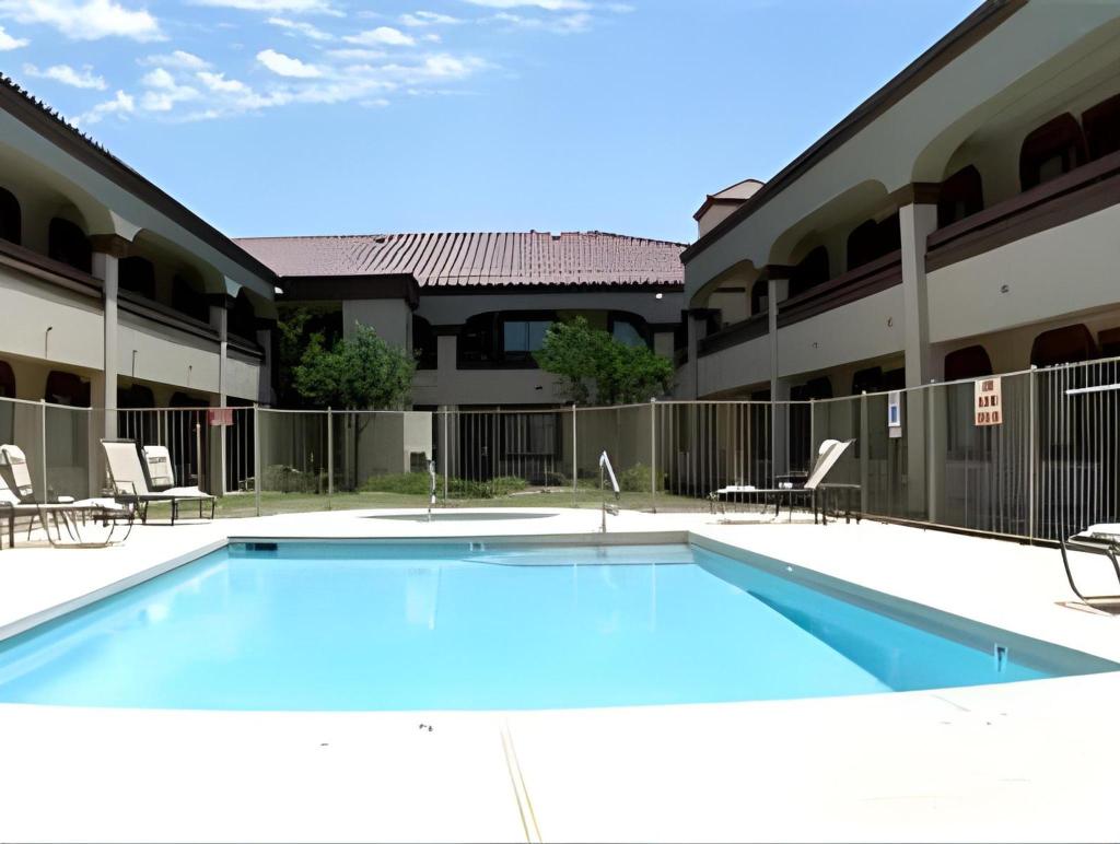 Premier Inns Tolleson