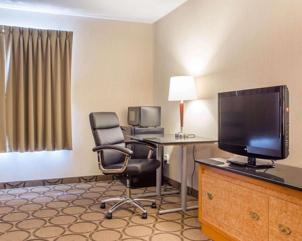 Comfort Inn (Brantford)