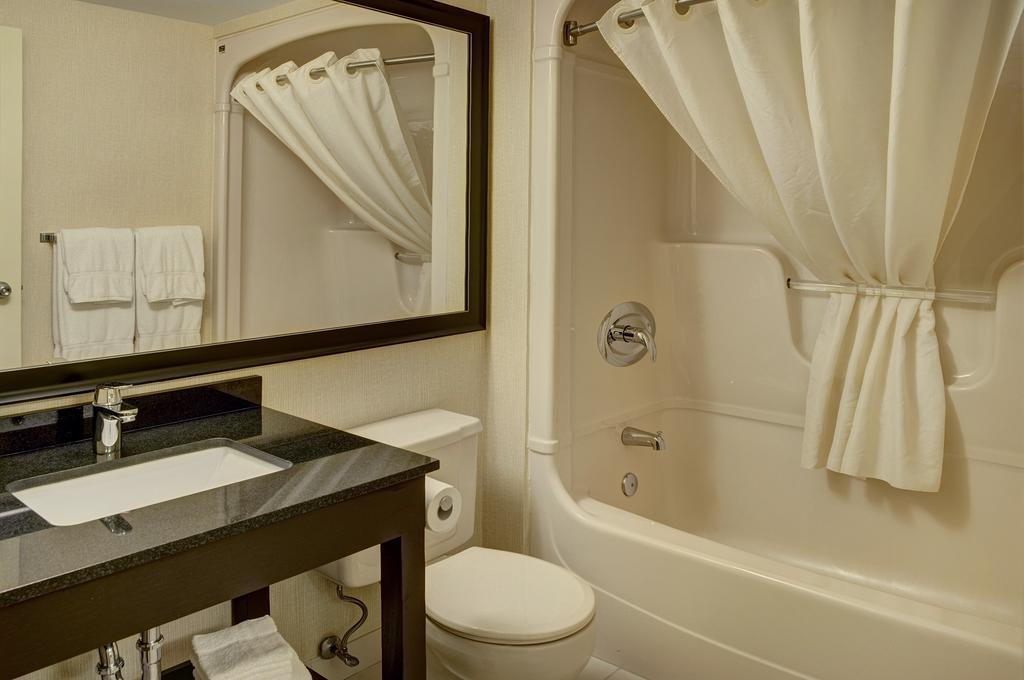 Comfort Inn Cobourg photo 50