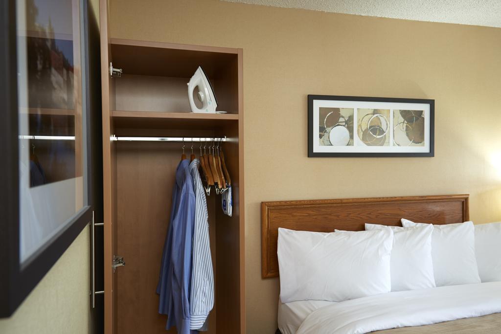 Comfort Inn Cobourg photo 71