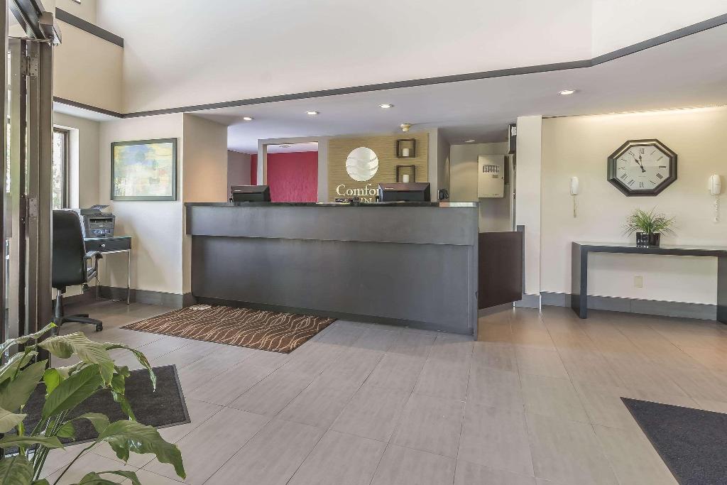 Comfort Inn Cobourg photo 59