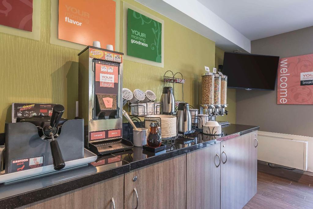 Comfort Inn Cobourg photo 53