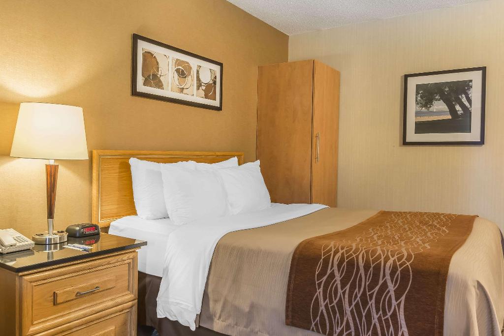 Comfort Inn Cobourg photo 32
