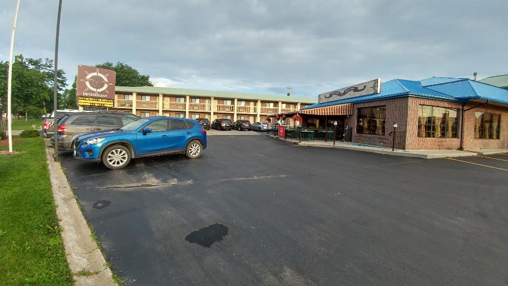 Riviera Inn and Suites 1000 Islands