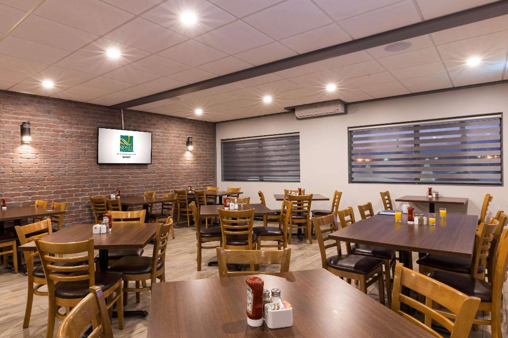 Quality Inn & Suites photo 85