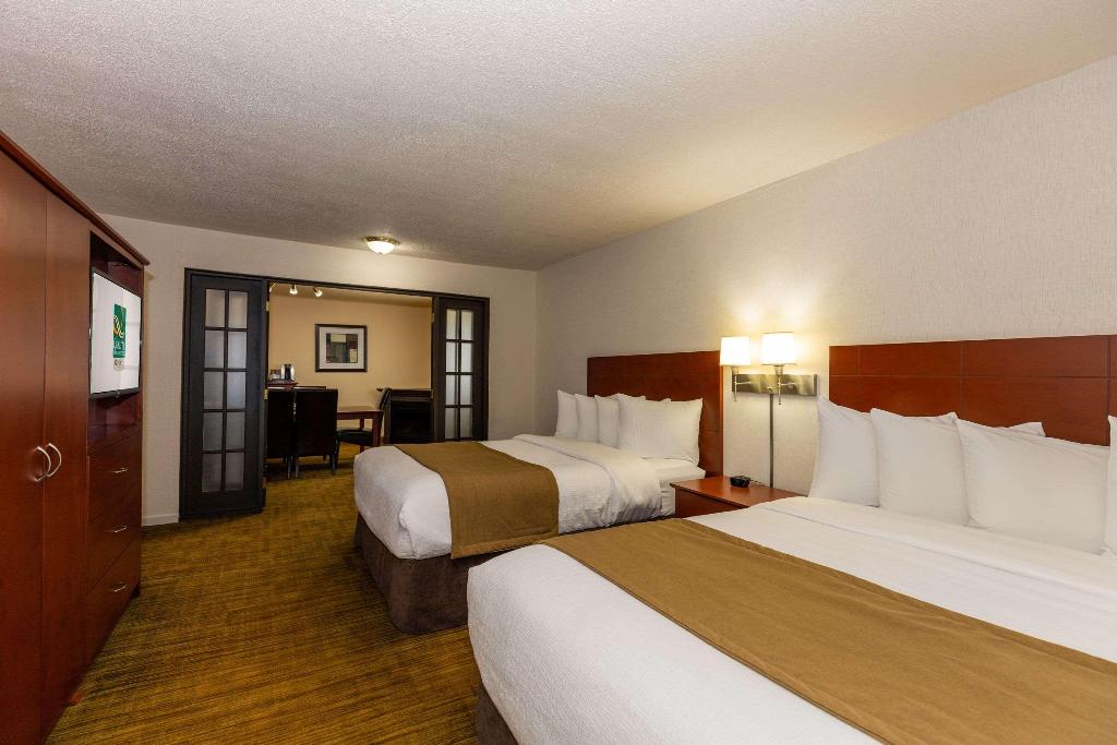 Quality Inn & Suites photo 43