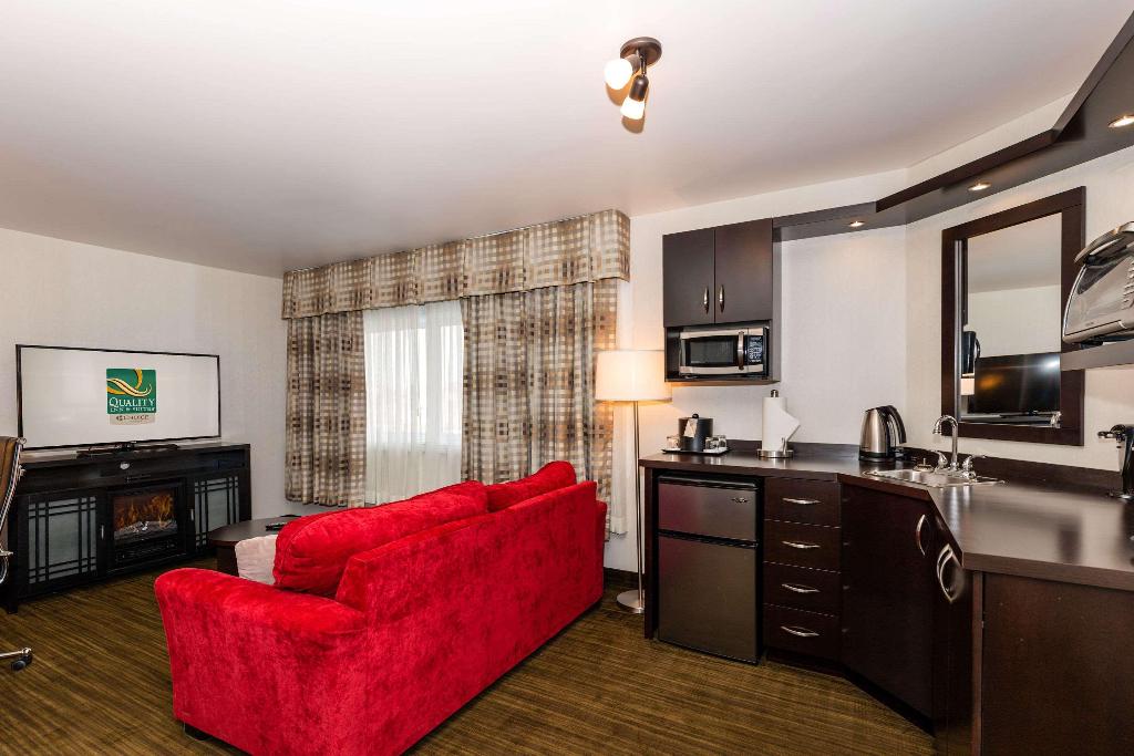 Quality Inn & Suites photo 77