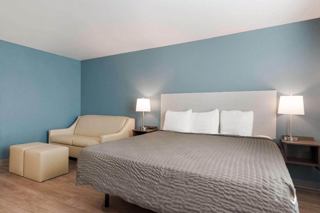 Woodspring Suites Phoenix-deer Valley